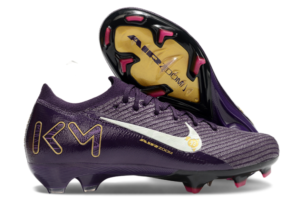 Las botas de Kylian Mbappé: Detalles personalizados que marcan la diferencia